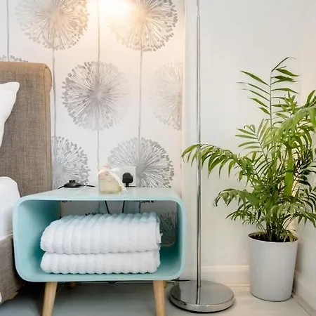Tropical Garden Oasis Quarto em Acomodações Particulares